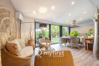 Appartement - 204 m² - 6 pièces