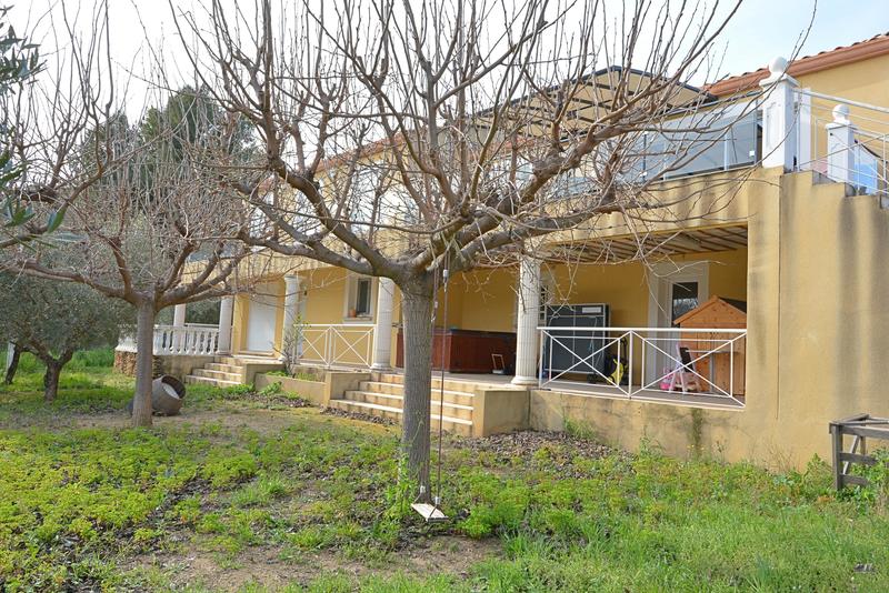 Maison contemporaine - 237 m² - 8 pièces