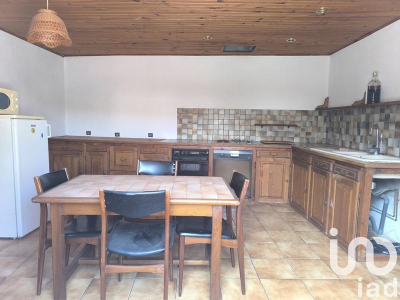 Maison - 180 m² - 7 pièces