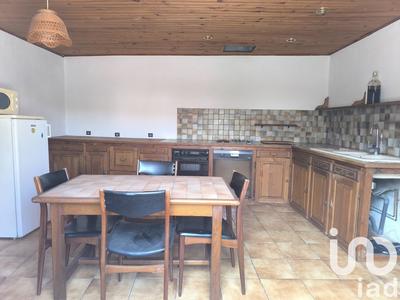 Maison - 180 m² - 7 pièces