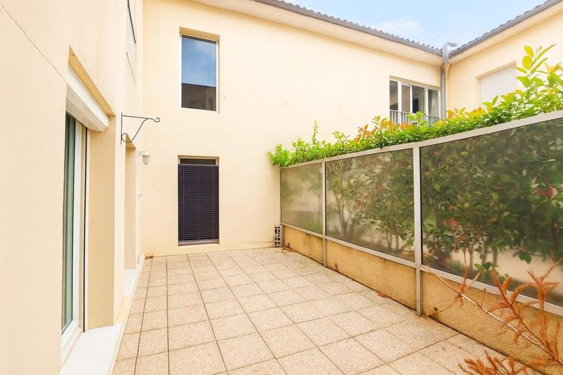 Appartement - 77 m² - 3 pièces