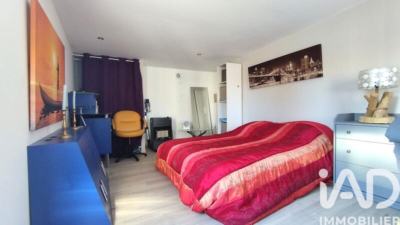 Maison - 104 m² - 4 pièces