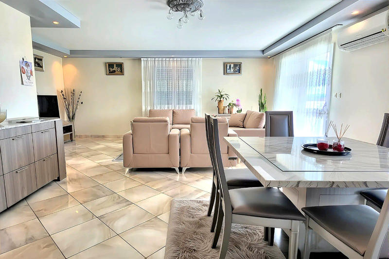 Maison - 140 m² - 6 pièces