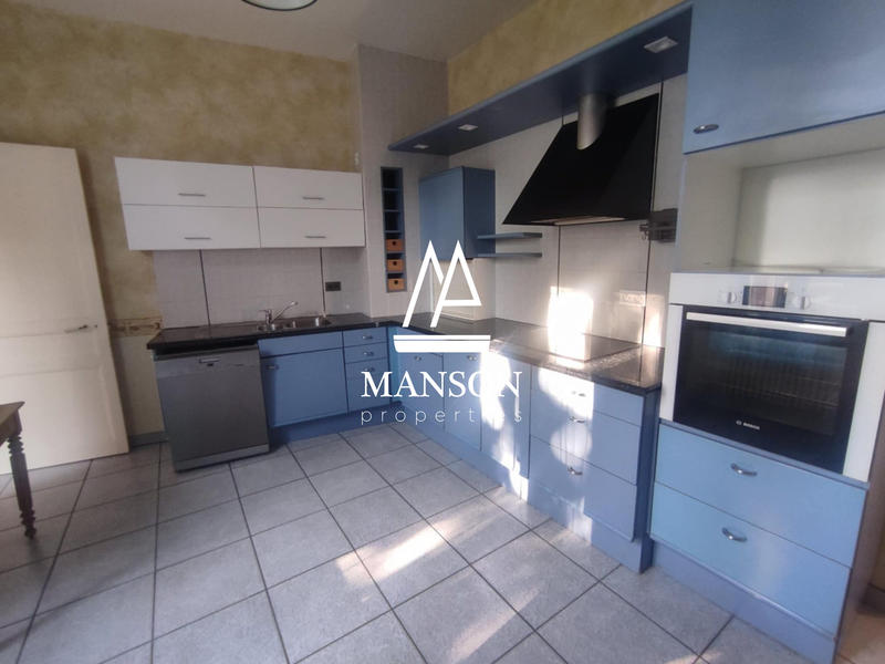 Maison ancienne - 139 m² - 8 pièces