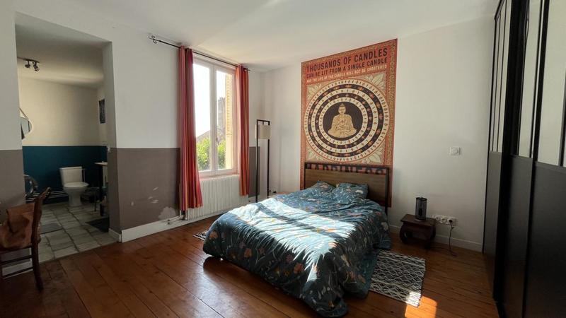 Maison - 375 m² - 7 pièces