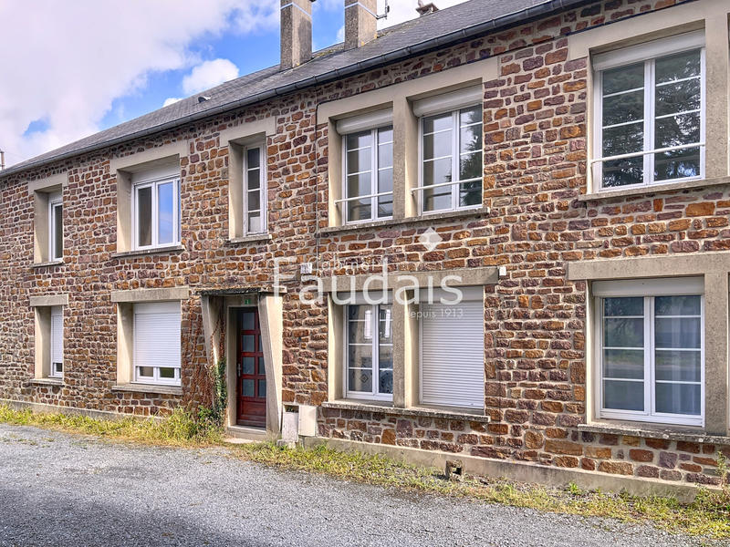 Immeuble - 115 m² - 6 pièces