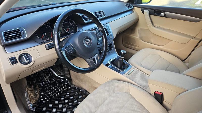 Volkswagen Passat VII 1.6 Tdi 105 Confortline