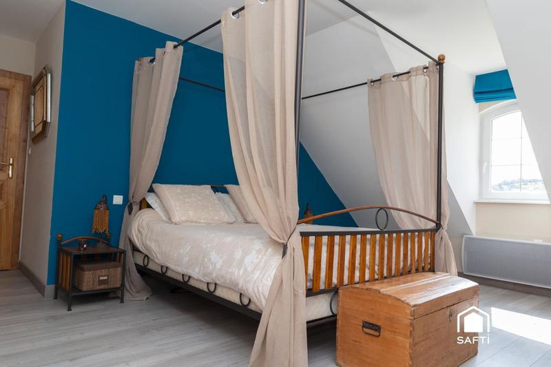 Maison - 186 m² - 6 pièces