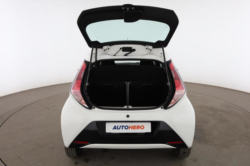 Toyota Aygo 1.0 Vvt-i X-Play 5p 69 ch