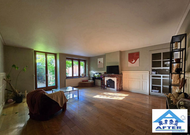 Maison - 245 m² - 6 pièces