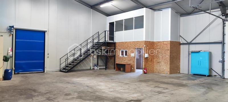 Local commercial - 225 m² - 3 pièces