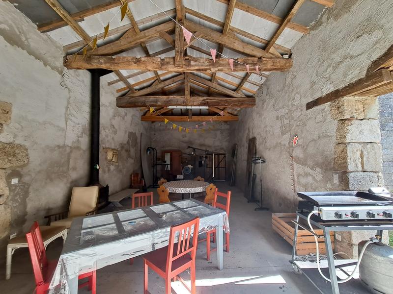 Maison - 220 m² - 8 pièces