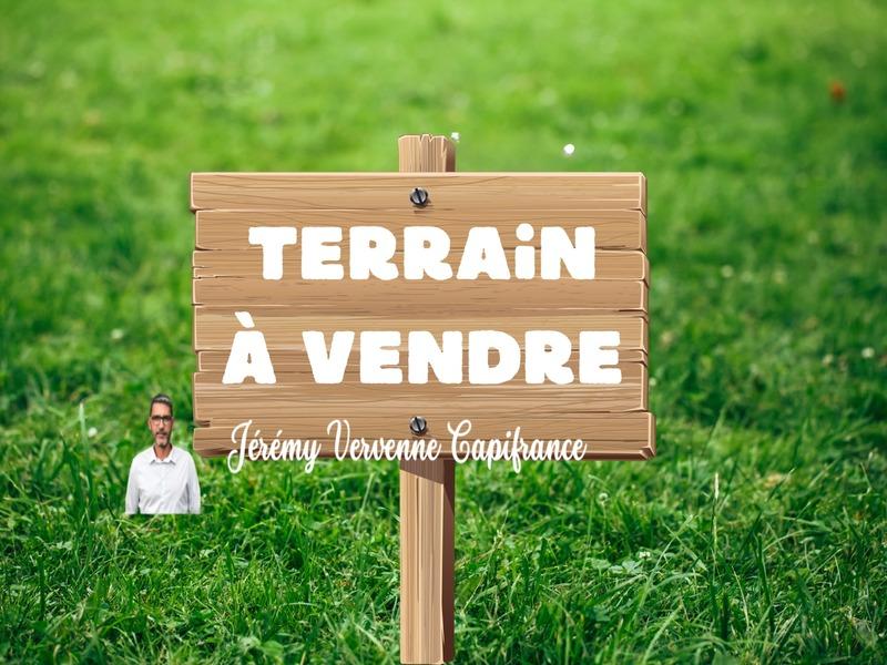 Terrain constructible - 2 354 m²