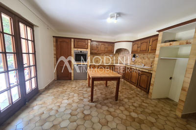 Maison - 227 m² - 8 pièces