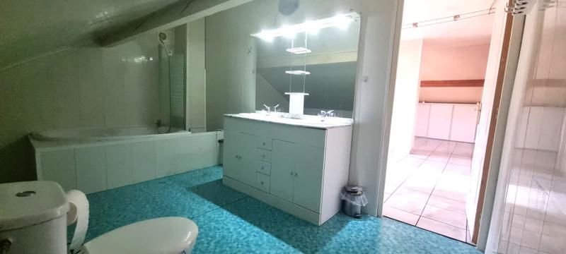 Maison - 121 m² - 5 pièces