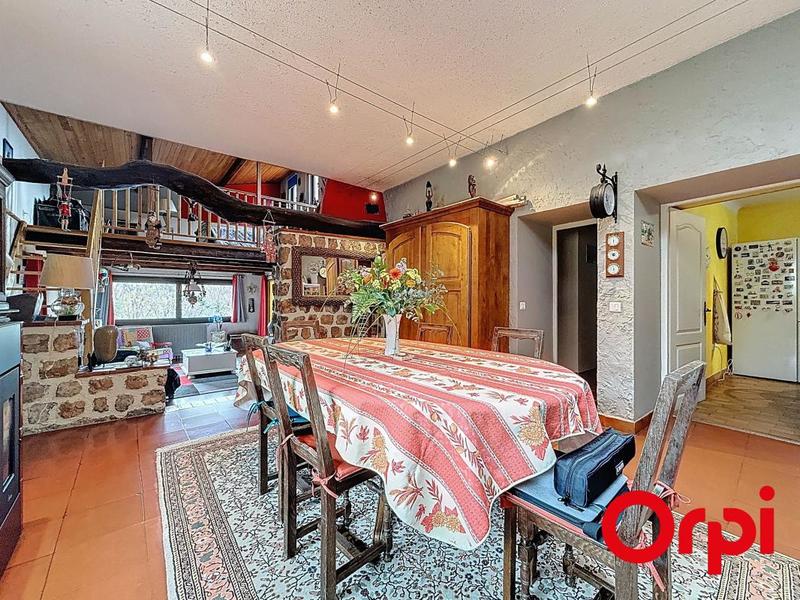 Maison - 198 m² - 8 pièces