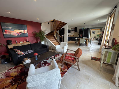 Maison - 180 m² - 7 pièces