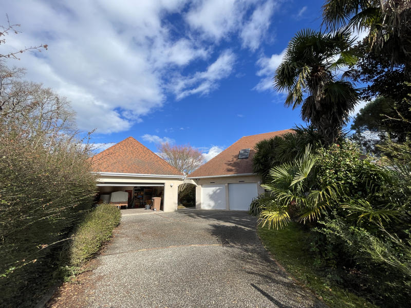 Maison - 170 m² - 5 pièces