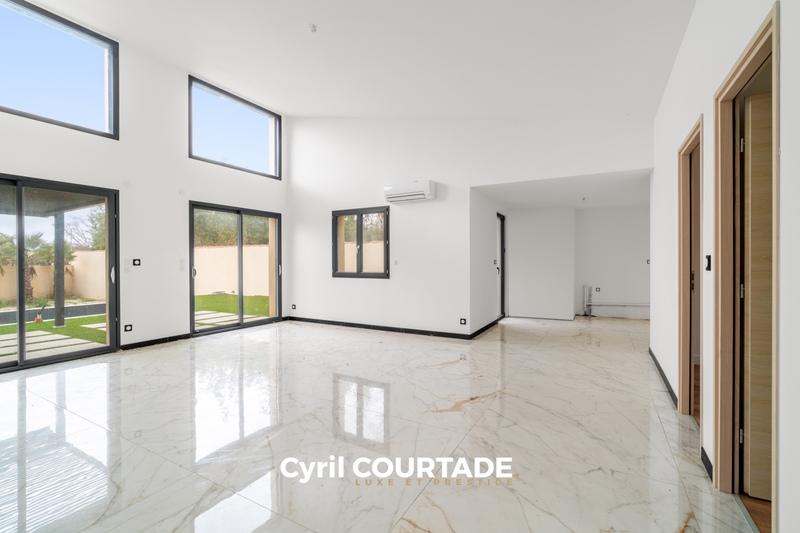 Maison - 159 m² - 3 pièces