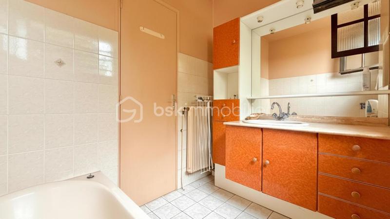 Pavillon - 130 m² - 7 pièces