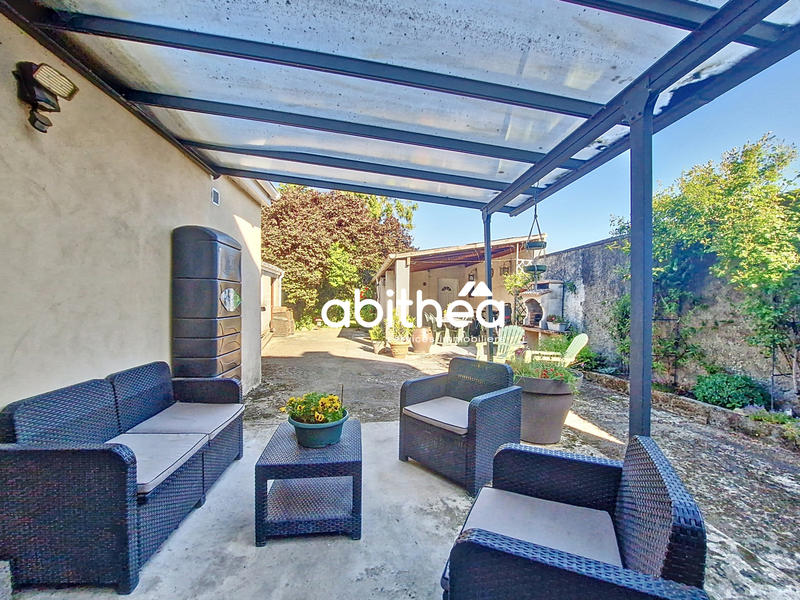 Maison - 102 m² - 4 pièces