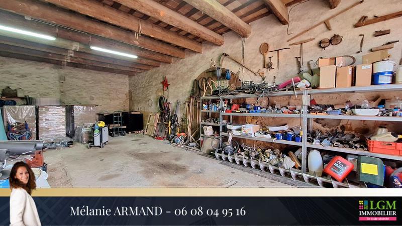 Maison - 347 m² - 2 pièces