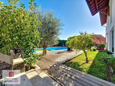 Maison - 156 m² - 5 pièces