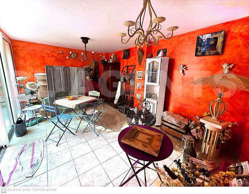 Maison - 180 m² - 6 pièces