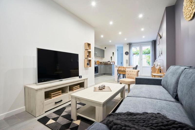 Maison - 111 m² - 6 pièces