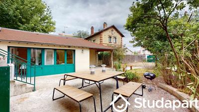 Chambre - 11 m² - 1 pièce