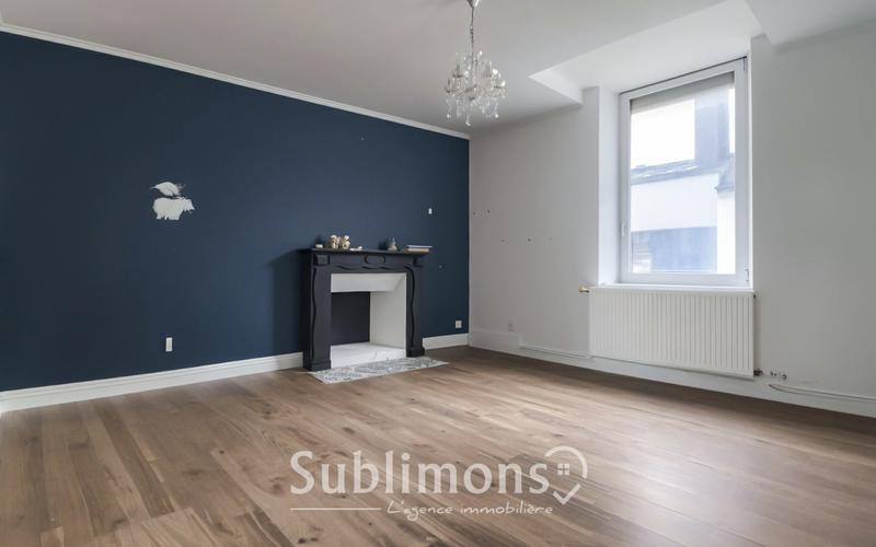 Maison - 223 m² - 9 pièces