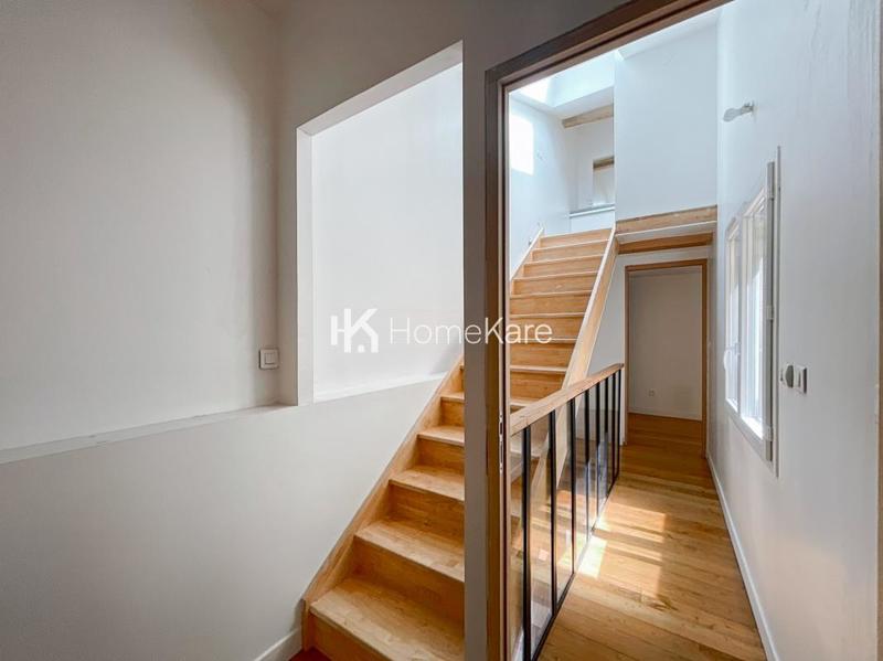 Maison de ville - 210 m² - 5 pièces