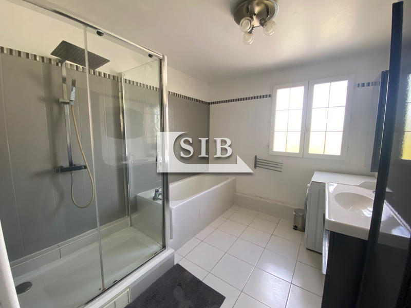 Maison - 98 m² - 6 pièces