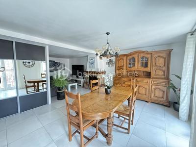 Appartement - 82 m² - 3 pièces