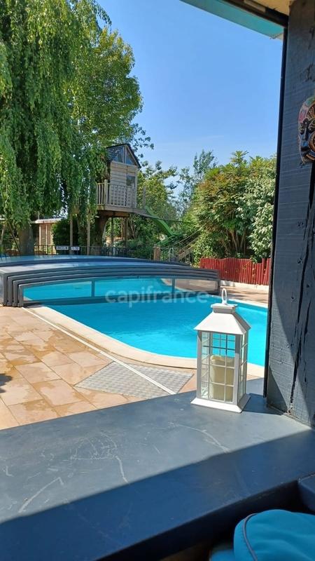 Maison - 199 m² - 6 pièces