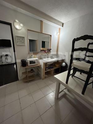 Appartement - 100 m² - 2 pièces