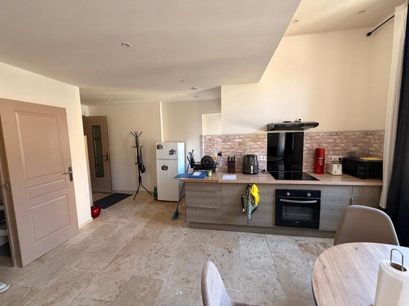 Immeuble - 170 m² - 8 pièces