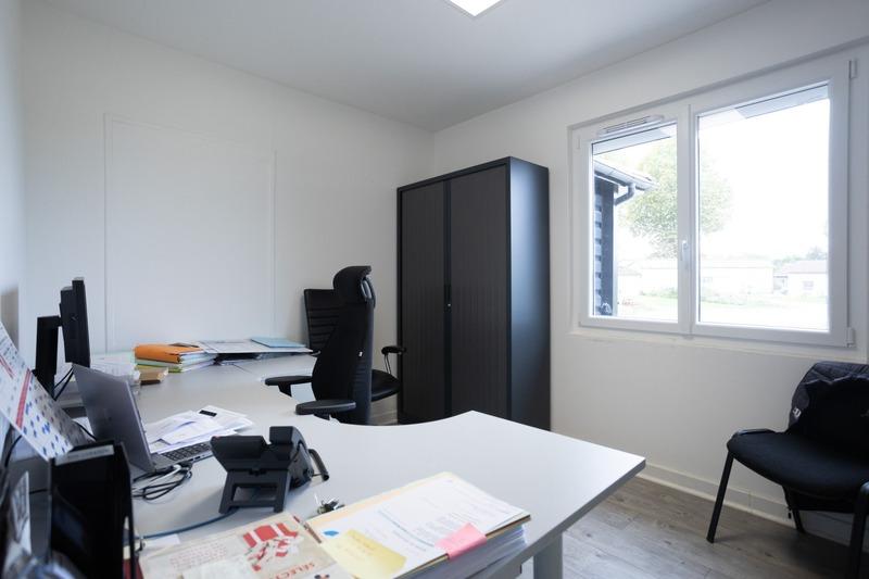 Bureau - 230 m² - 10 pièces