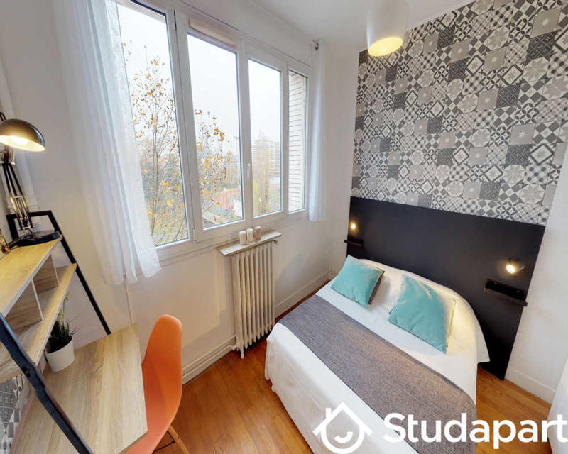 Chambre - 90 m² - 1 pièce