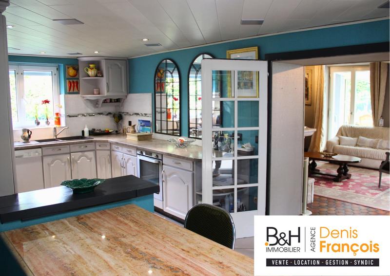 Maison - 217 m² - 7 pièces