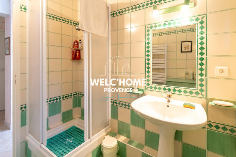 Maison - 181 m² - 9 pièces