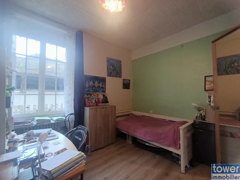 Maison - 99 m² - 5 pièces