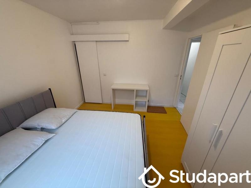 Chambre - 9 m² - 1 pièce