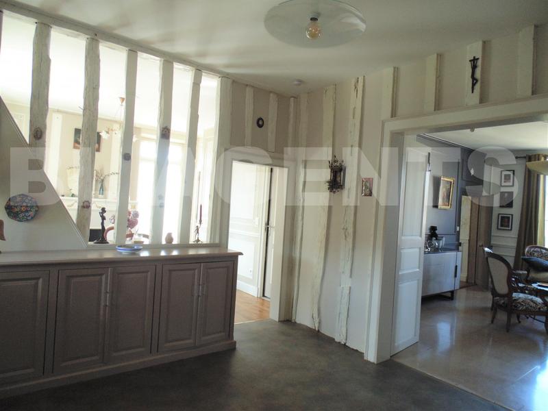 Propriété - 150 m² - 8 pièces