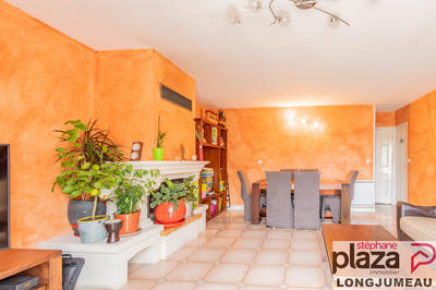 Appartement - 100 m² - 5 pièces