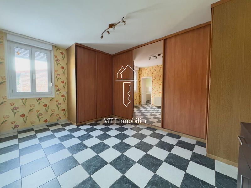 Maison - 257 m² - 10 pièces