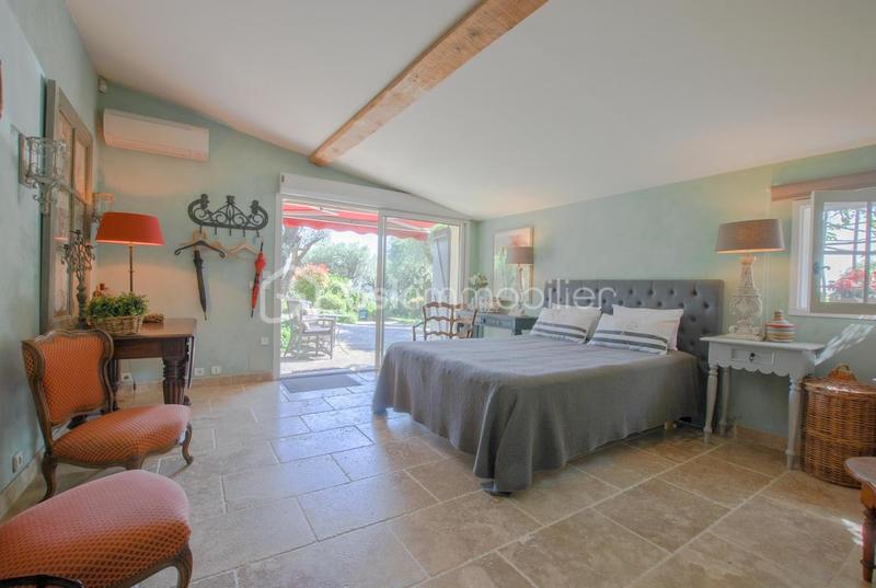 Maison - 292 m² - 7 pièces