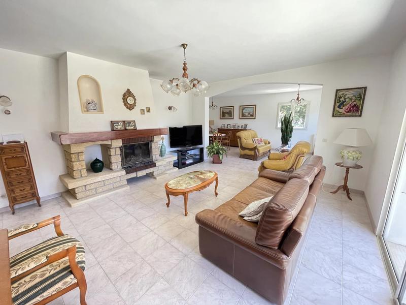 Villa - 200 m² - 7 pièces