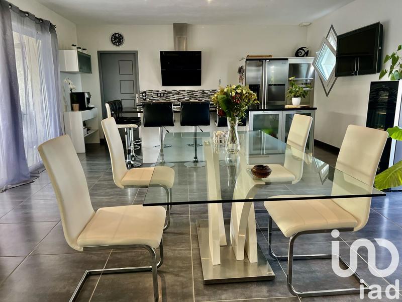 Maison - 140 m² - 5 pièces