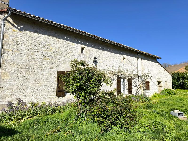 Maison - 94 m² - 4 pièces